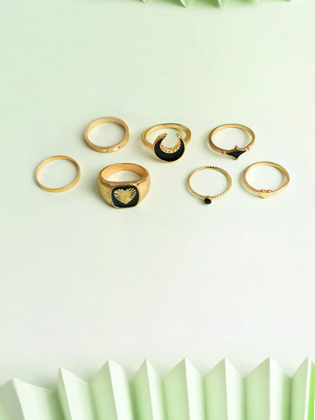 Pack of 7 Gold Plated Designer Ring