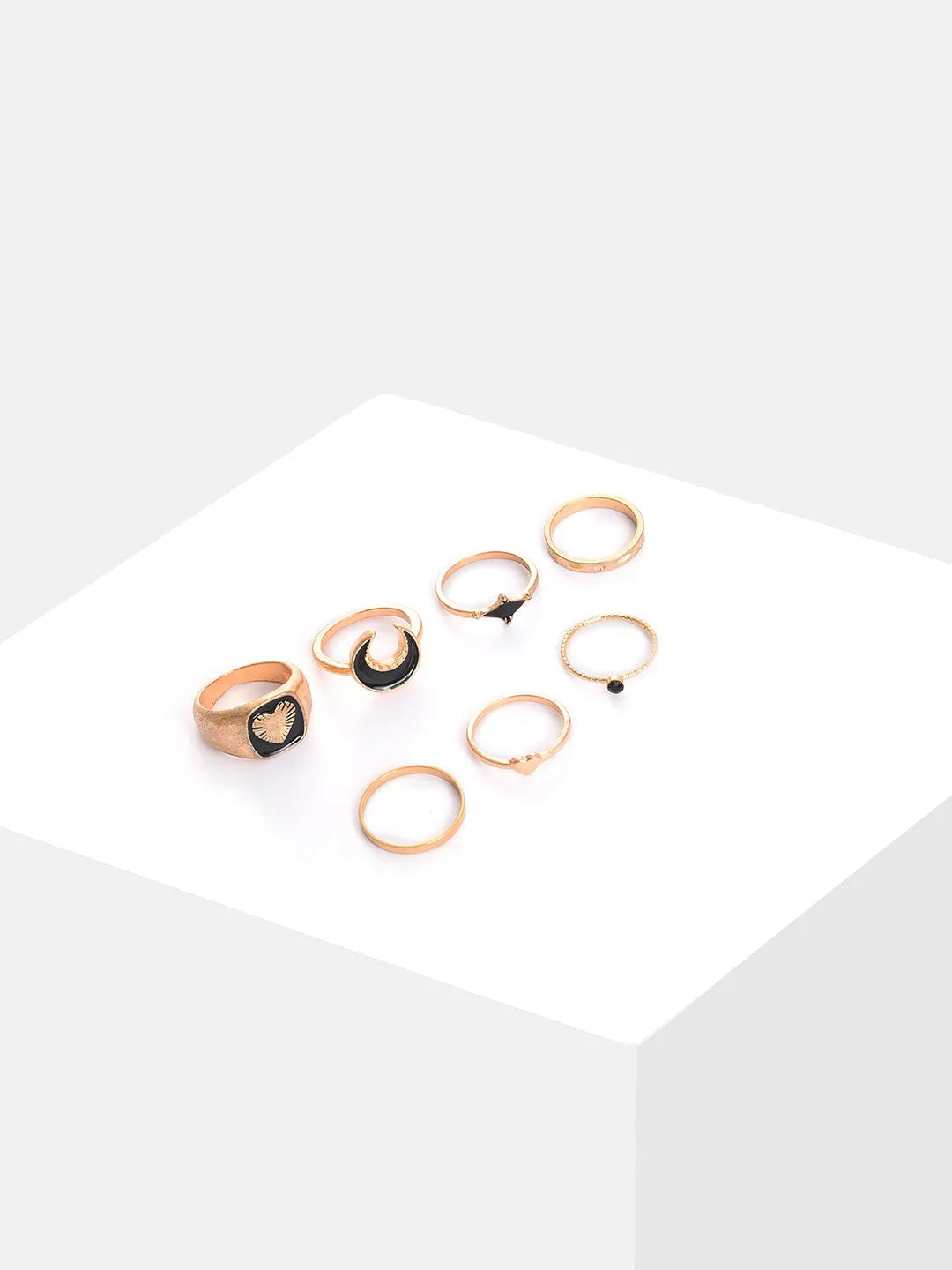 Pack of 7 Gold Plated Designer Ring