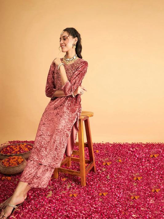 Women Pink Velvet Front Embroidered Straight Kurta