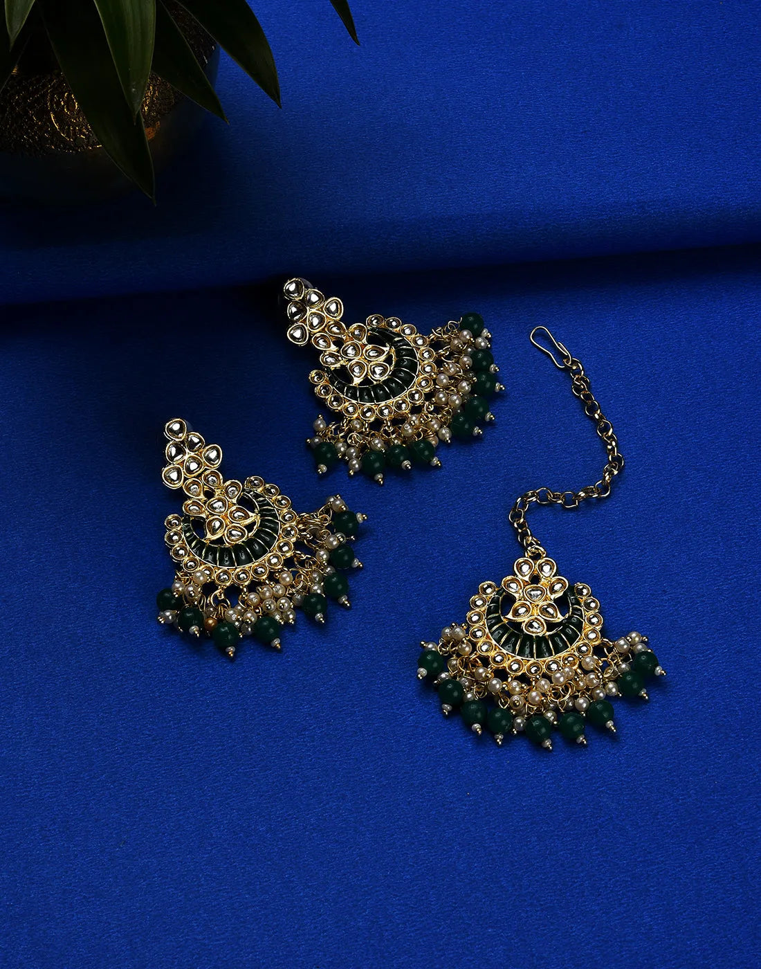 Gold-plated earrings set