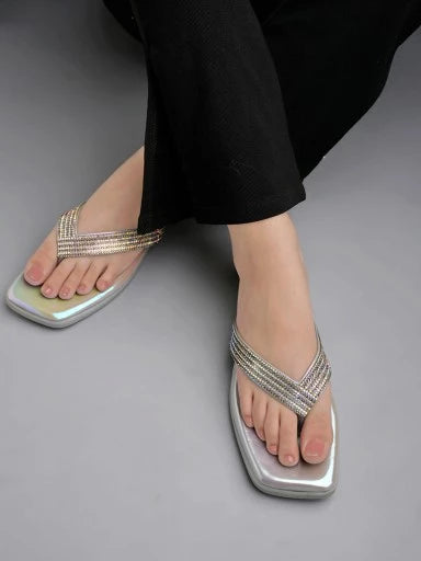 Rhinestone Décor Stylish Silver Flats For Women & Girls