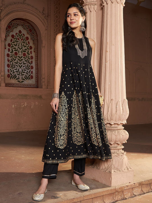 Women Black Floral Printed Anarkali Kurta with Trousers