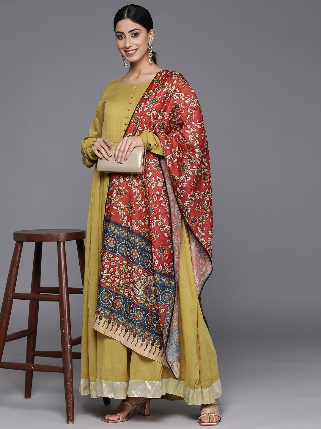 Women Long Kurta With Churidar Sleeves