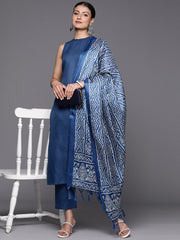 Women Blue Solid Kurta Set Paired With Printed Dupatta