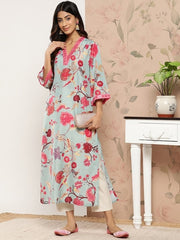 Women Sea Green Floral Printed Straight Kurta With 3/4Th Bell Sleeve.