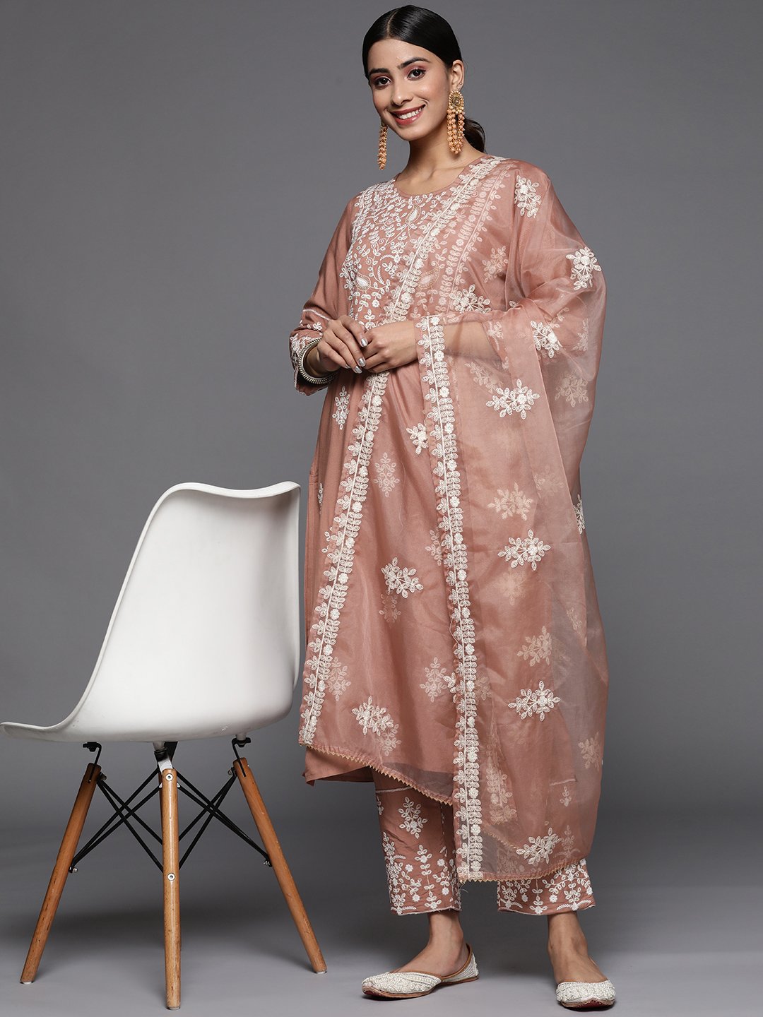 Women Mauve Embroidered Kurta Paired With Tonal Trouser And Dupatta