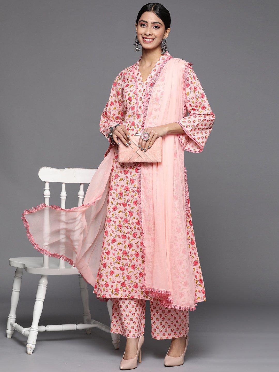 Women V Neck Collar Kurta Paired With Tonal Dupatta And Tonal Bottom