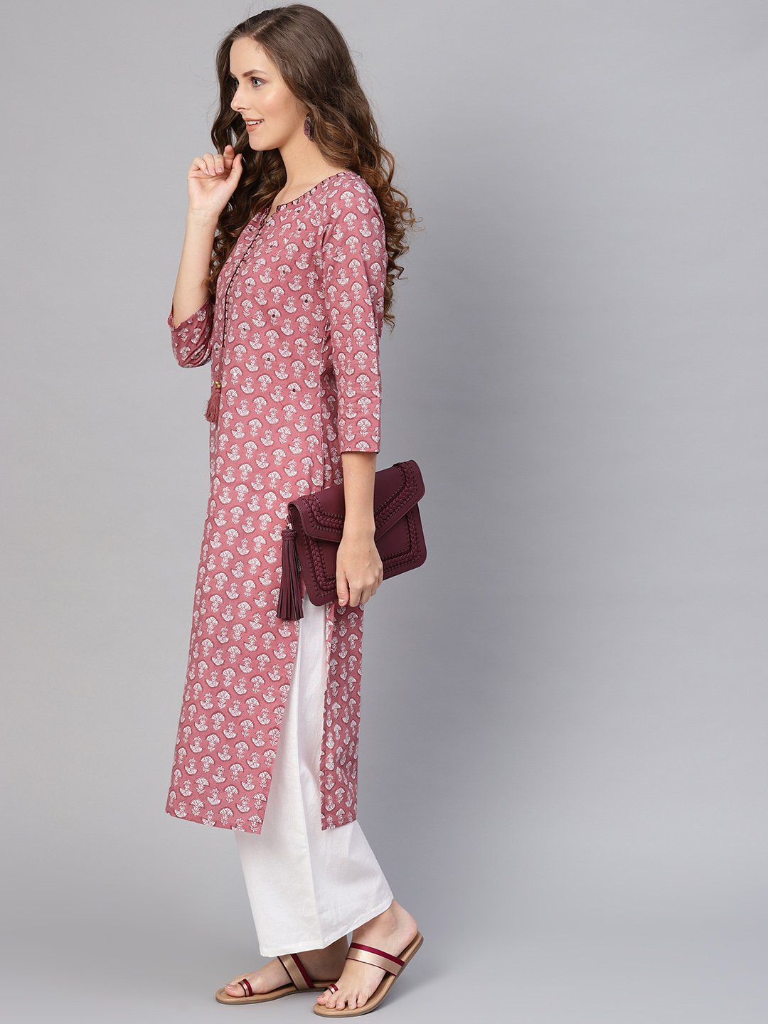 Women Pink & White Printed Straight Kurta