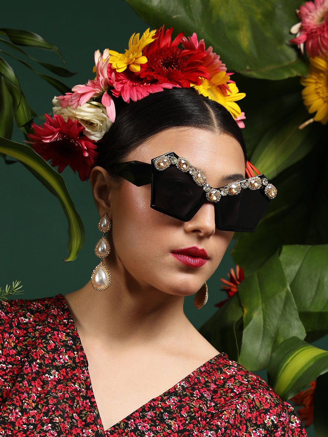 Embellished Sunnies: Stylishly Sparkling