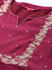 Women Purple Kurta With Round Neck With The Solid Bottom And Printed Dupatta