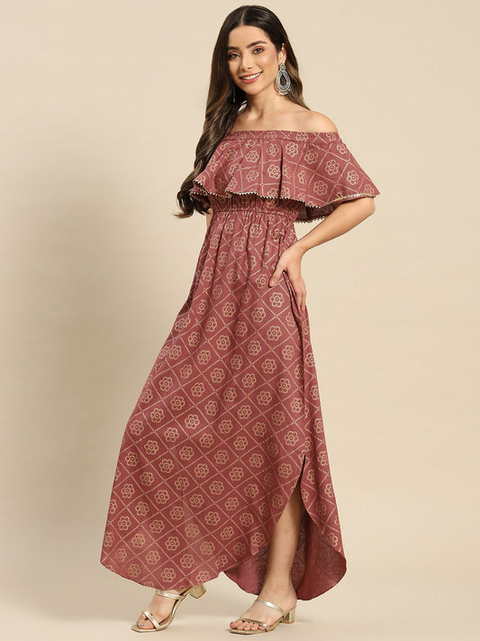 Off shoulder Flare yoke and U hem maxi dress