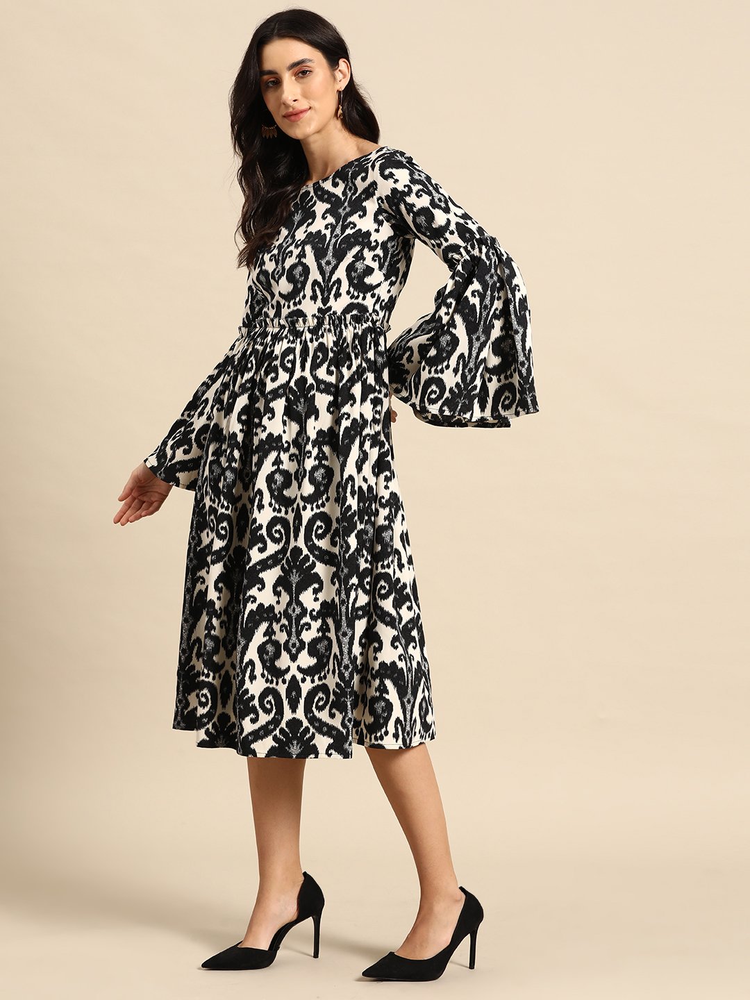 Midi Dress with bell sleeve