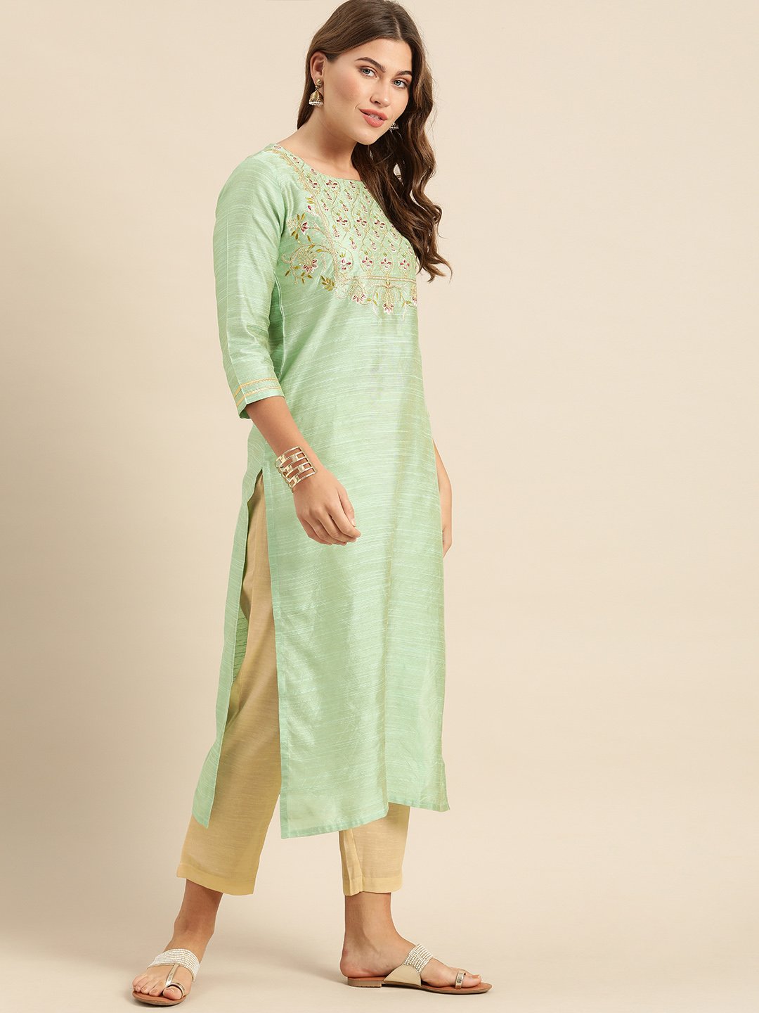 Women Sea Green Floral Embroidered Kurta