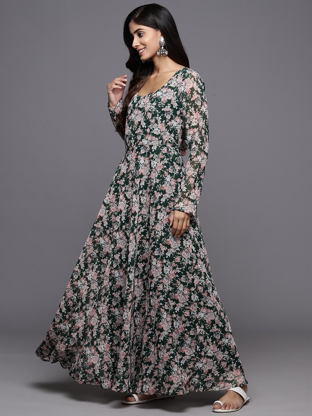 Women Floral Printed Anarkali Kurta Paired With Tonal Dupatta With Four Side Traingular Gota Lace.