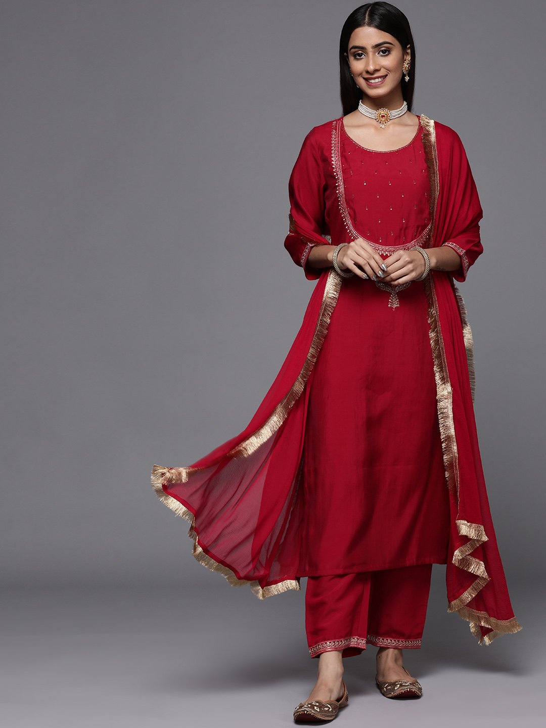 Red Embridered Kurta Paired With Tonal Botom And Dupatta