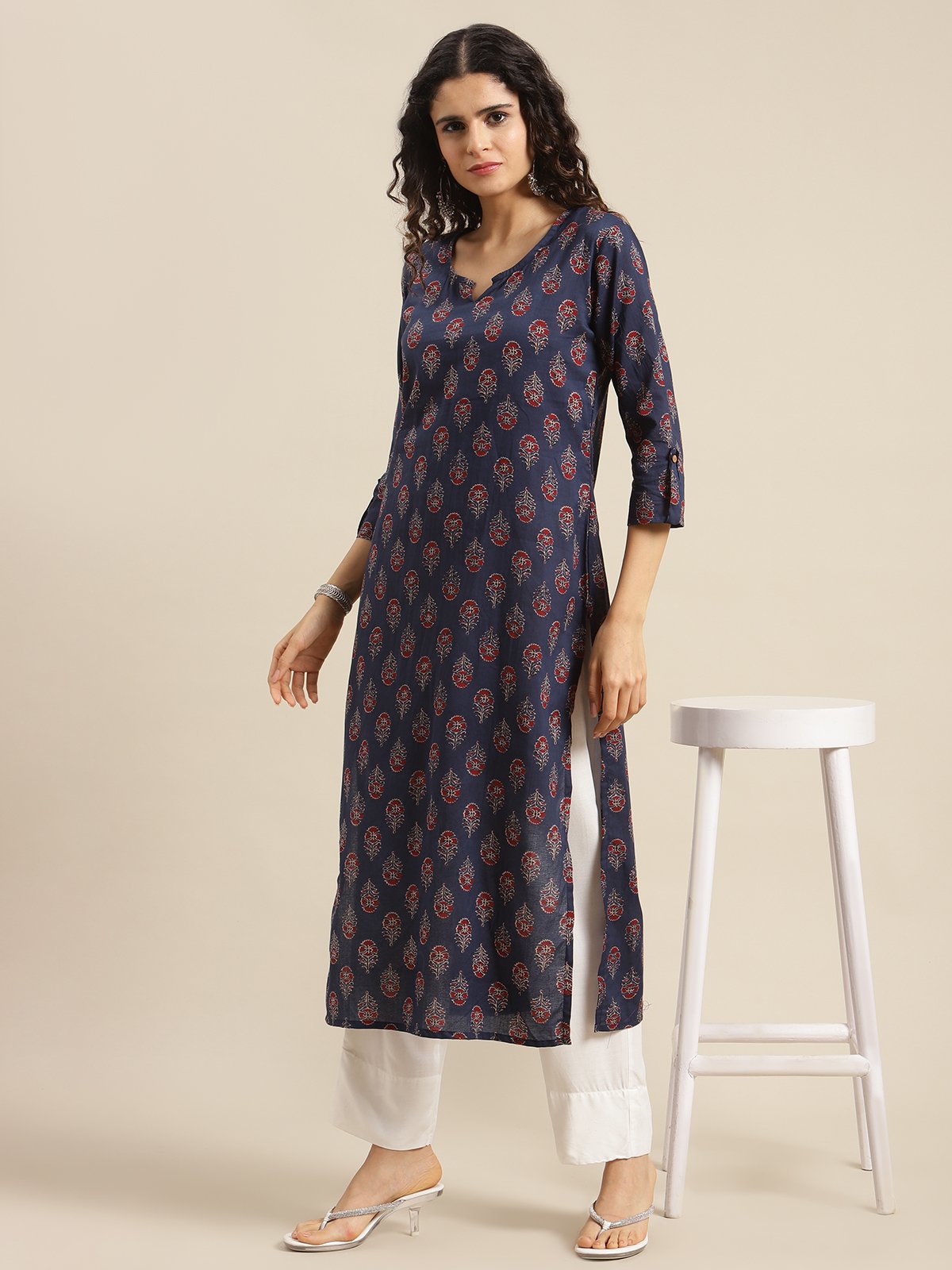 Women Navy Blue Ethnic Motifs Straight Kurta.