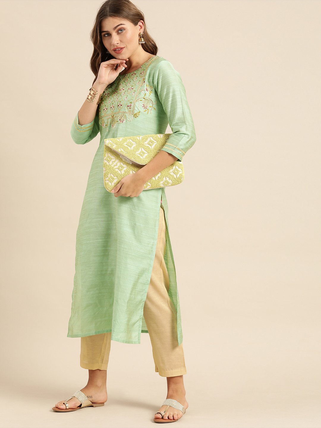 Women Sea Green Floral Embroidered Kurta