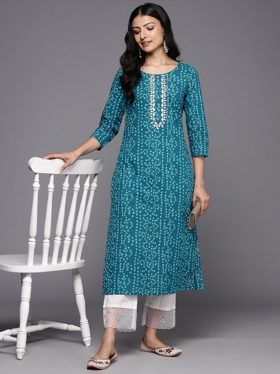 Women Turqoise Blue Bandhani Print Gotta Embellished Straight Kurta With Three Quarter Sleeves