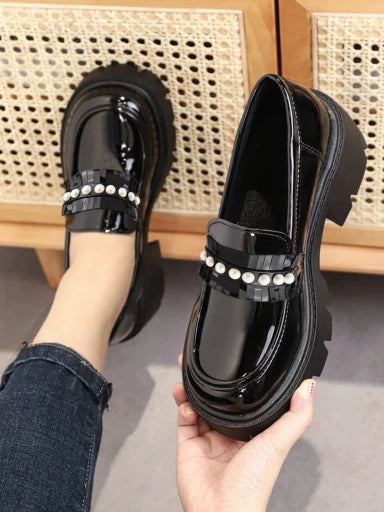 Upper Beads Detailed Black Loafers For Women & Girls