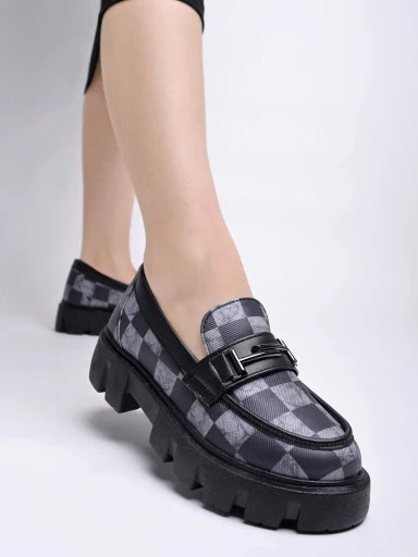 Printed Casual Black Loafers For Women & Girls