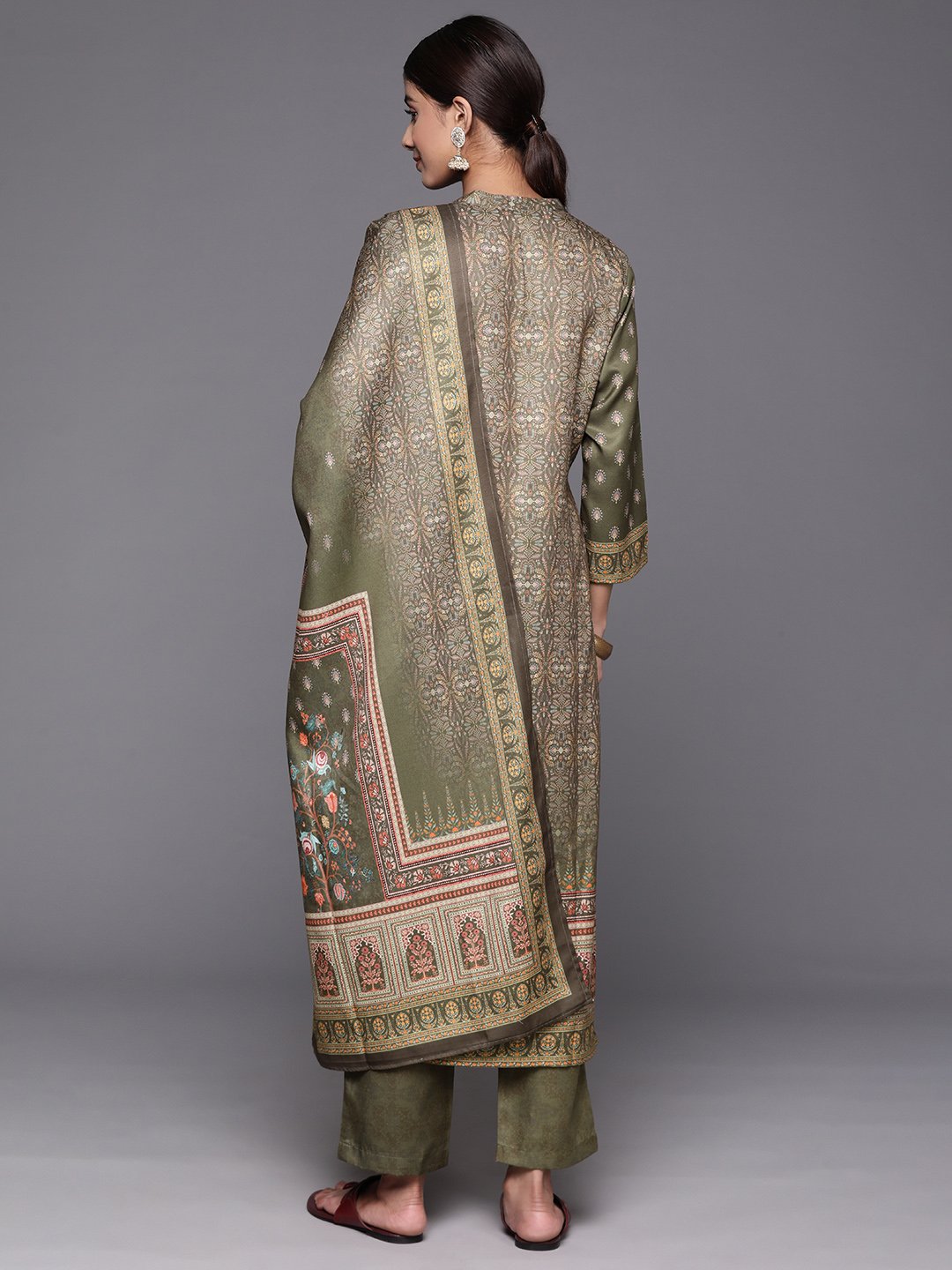 Women Olive Ethnic Motif Printed Straight Kurta Paired With Tonal Bottom And Dupatta