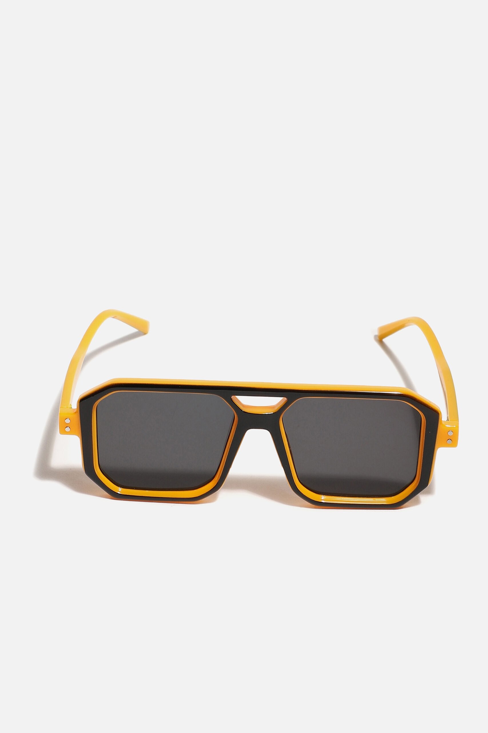 Full Rim Oversized Sunglass