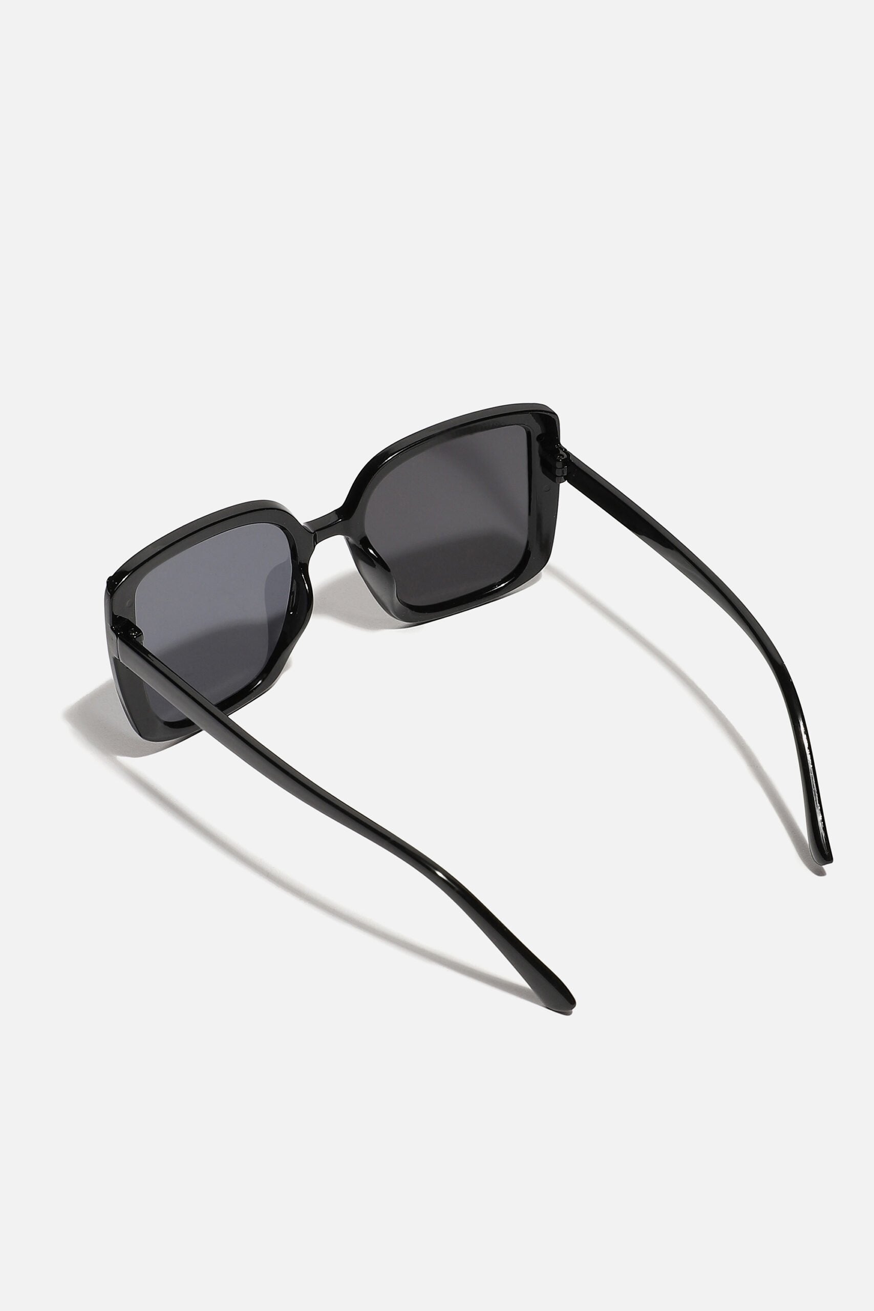 Full Rim Oversized Sunglass