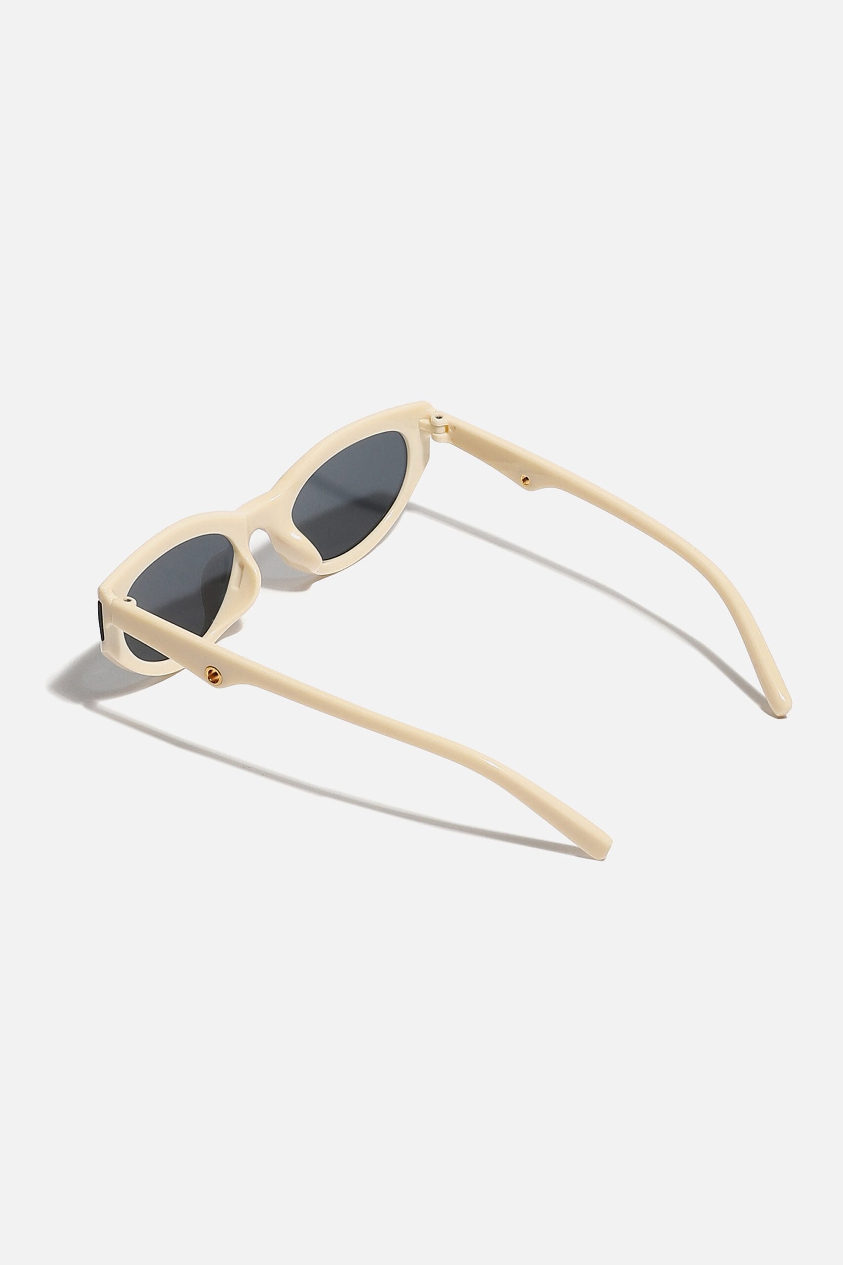 Full Rim Trendy Sunglass