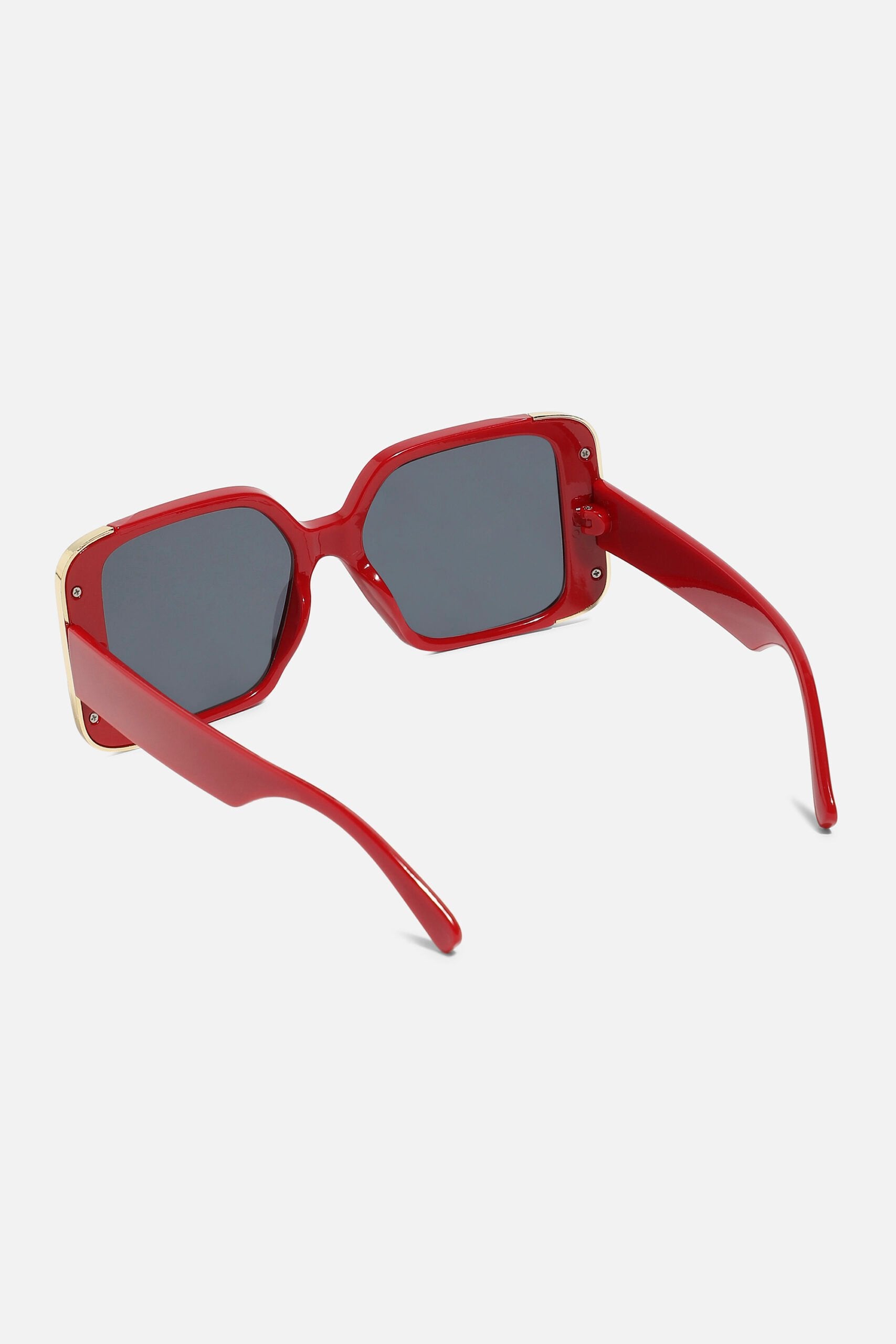 Polarized Polycarbonate Full Rim Oversized Sunglass For Women