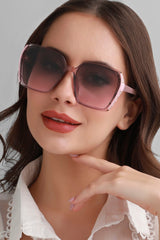 Polarized Polycarbonate Full Rim Oversized Sunglass For Women