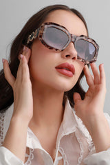 Polarized Polycarbonate Full Rim Oversized Sunglass For Women