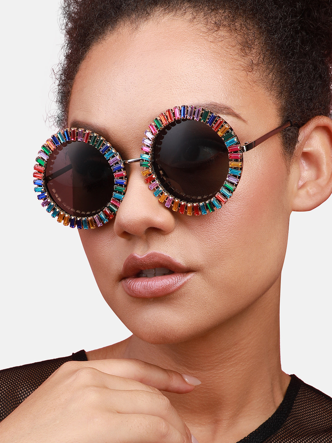 Sunglasses with Flair: Embrace the Bling