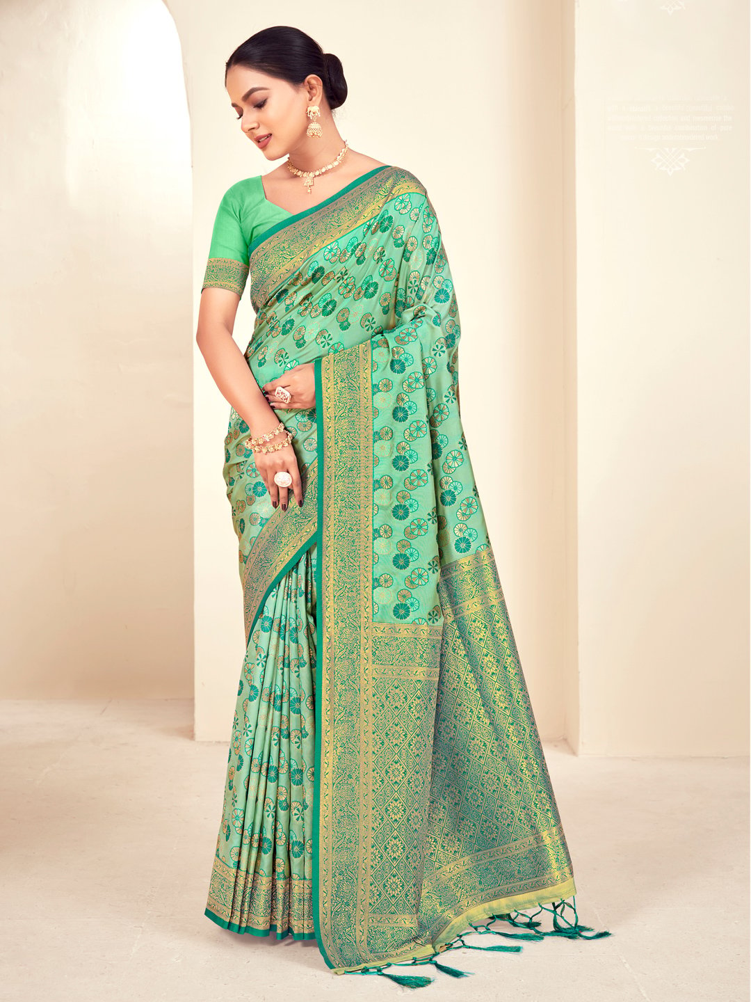 Green Paithani Silk Woven Zari Work Traditional Tassels Saree