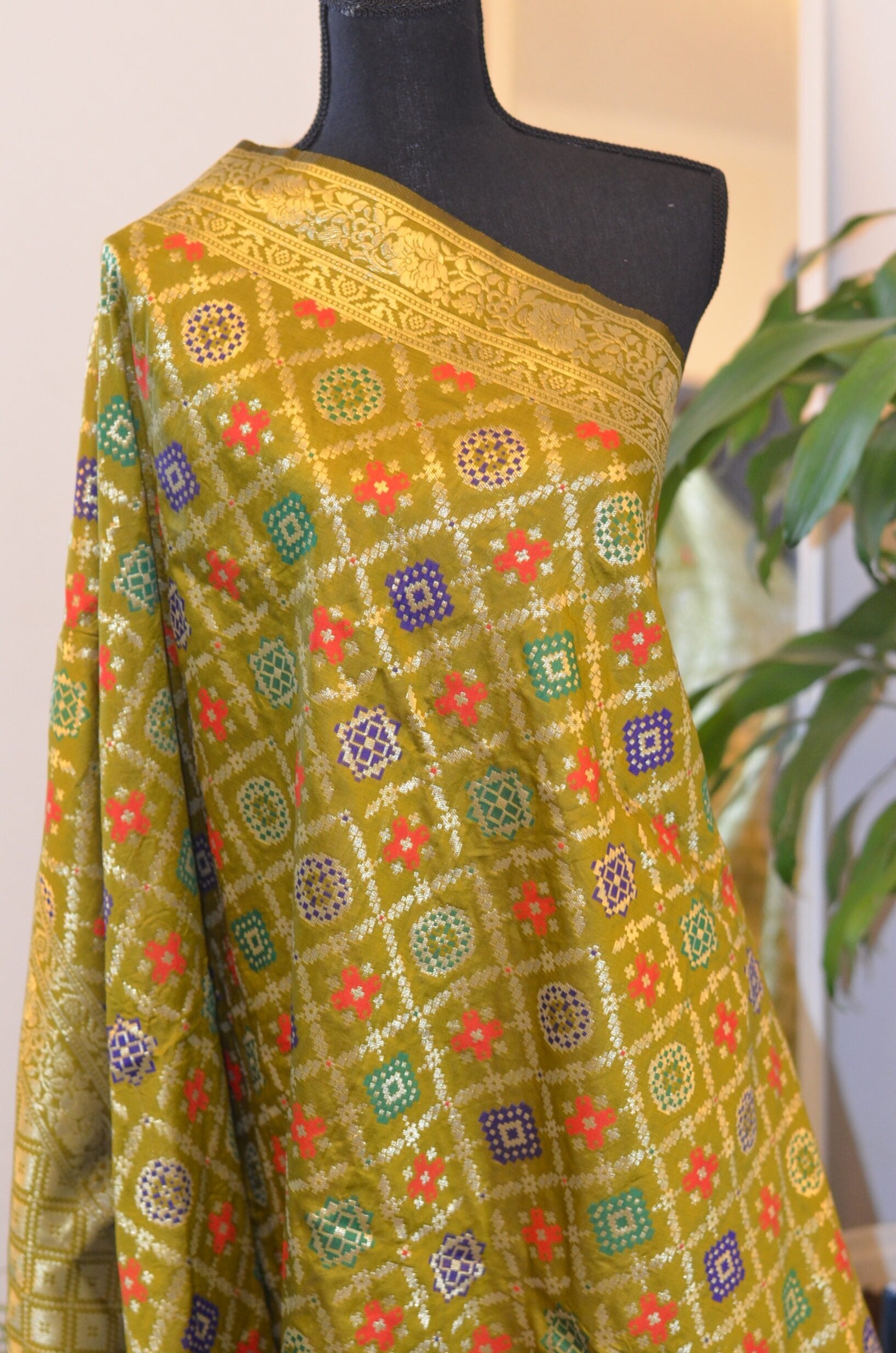 Banarasi Dupatta- Mehndi