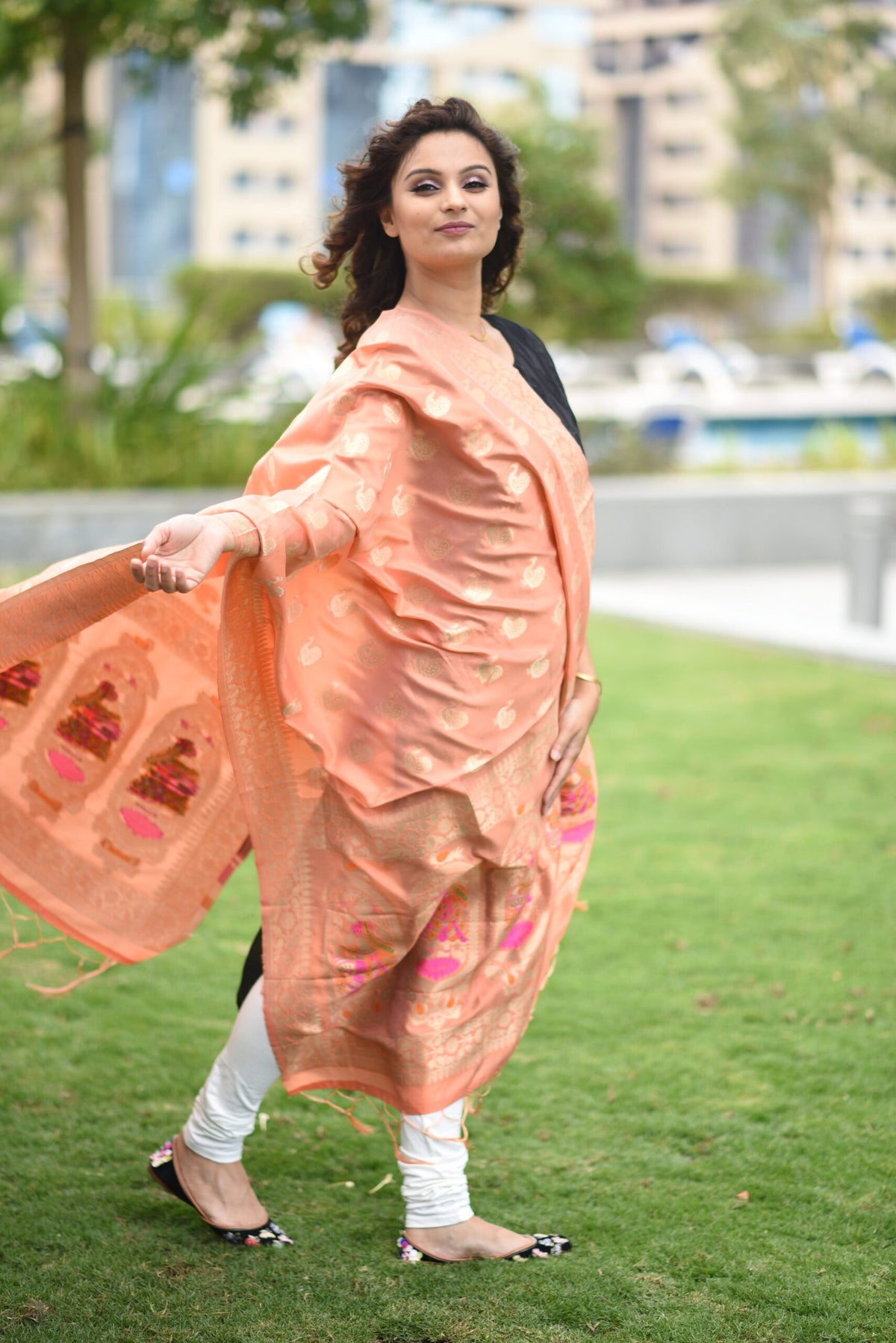 Banarasi Dupatta- Peach