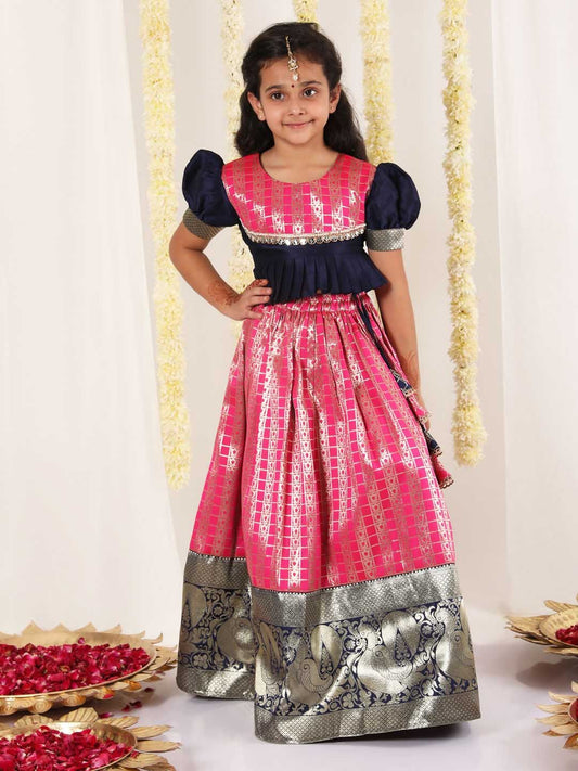 Girl'S Pink Pavda Pattu Lehenga Choli Set