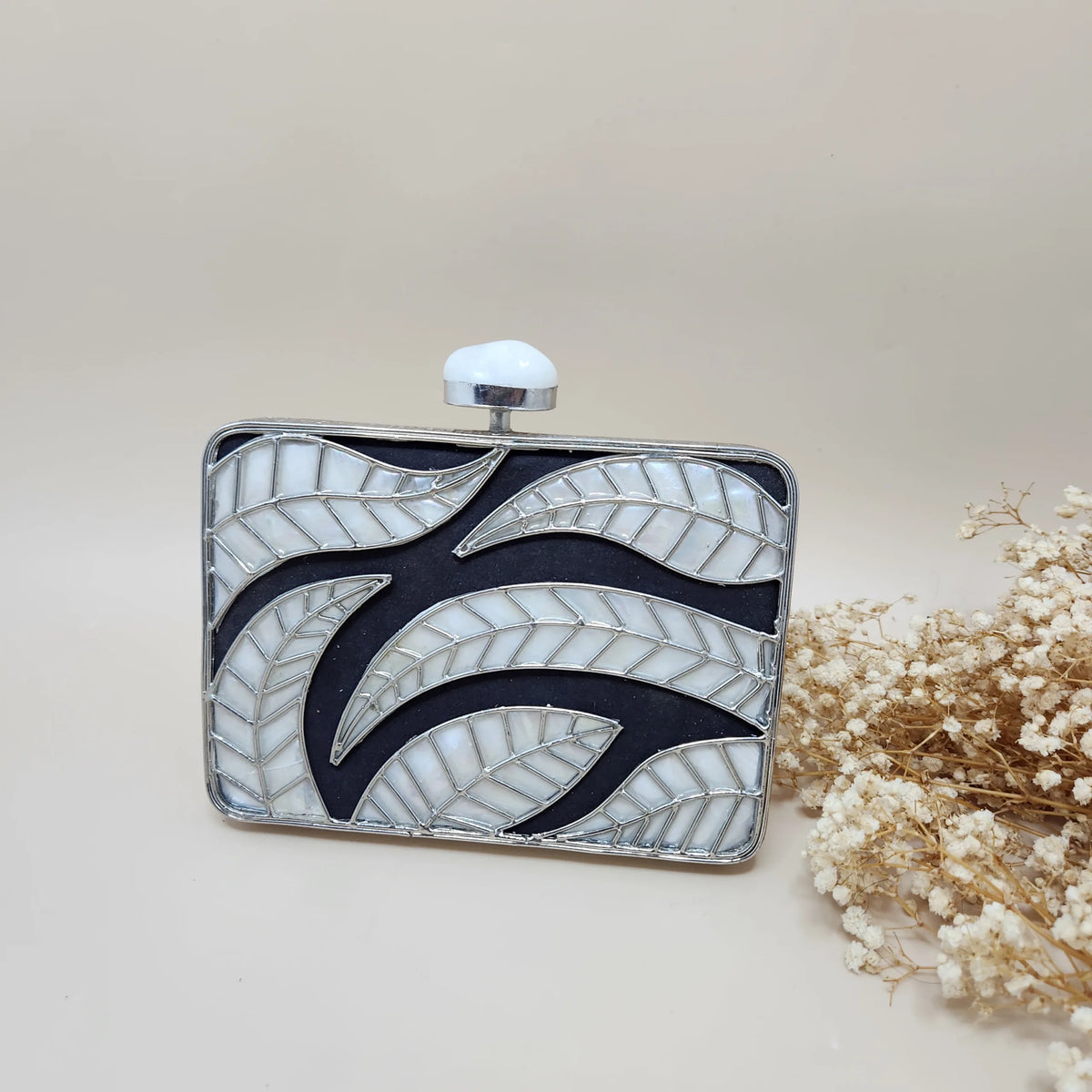 Aaroohi Clutch In Silver