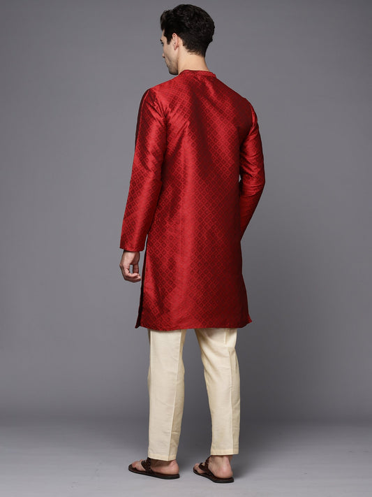 Maroon Solid Silk Blend Straight Kurtas