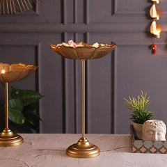 Metal Lotus Tealight Candle Holder with Base of Urli Bowl