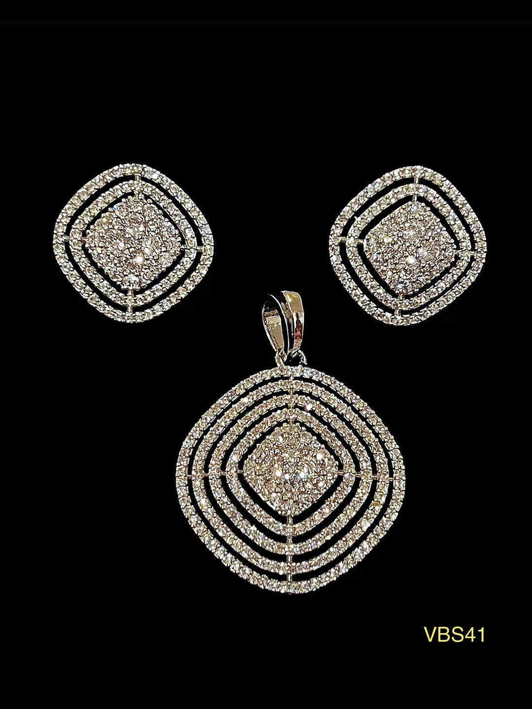 AD-Studded Jewellery Set - VBS41