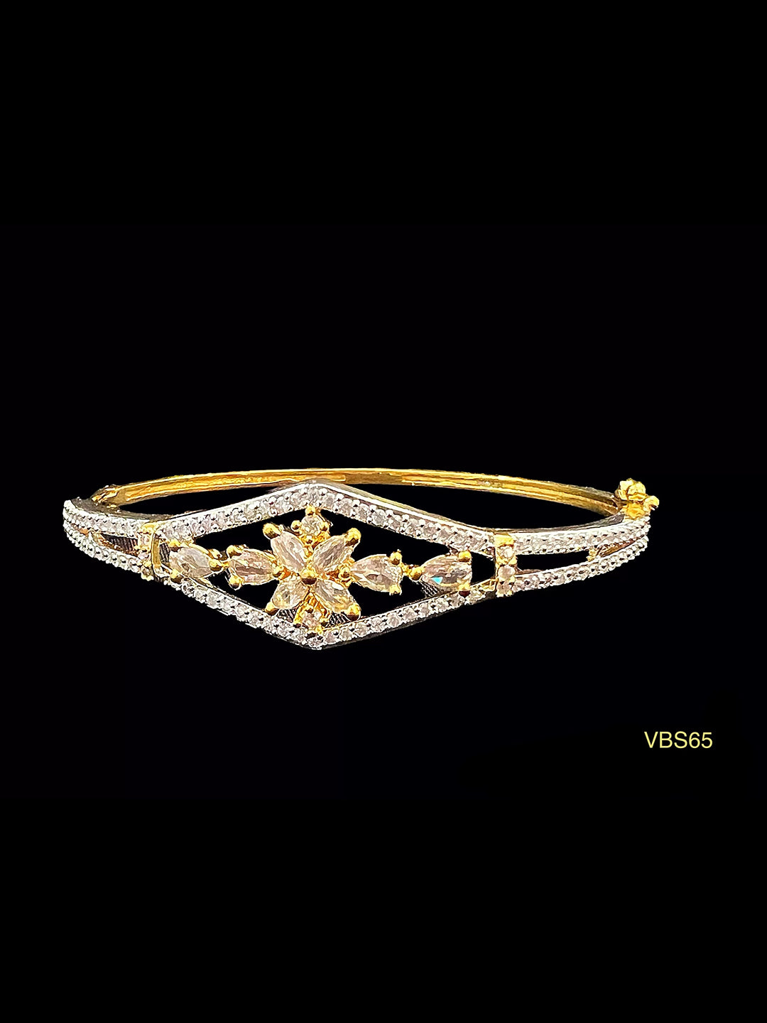 AD-Studded Handcrafted Bangle Style Bracelet - VBS65