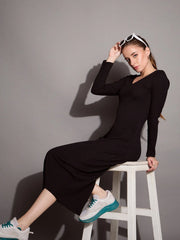 Women Black Ribbed V-Neck Full Sleeves Bodycon Dress