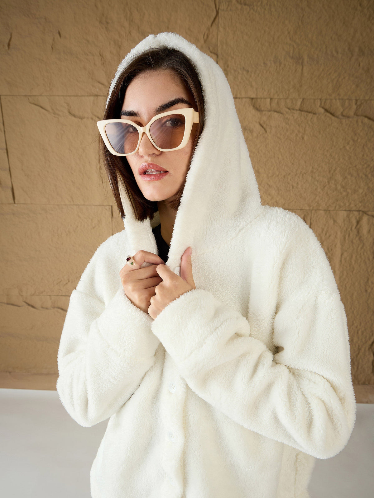 Women White Fur Button Placket Hooded Jacket