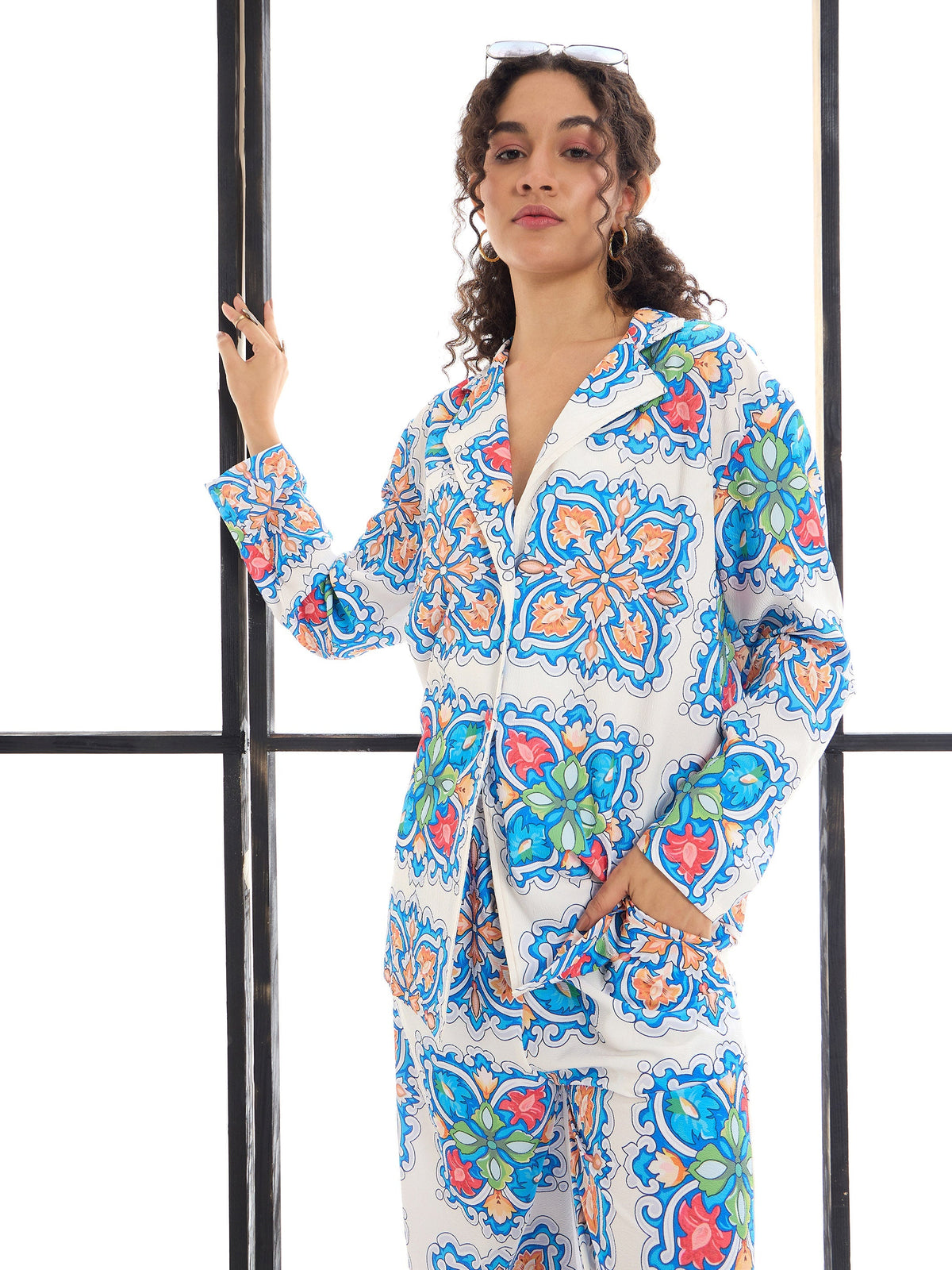 Women Blue & White Floral Lounge Shirt With Pants