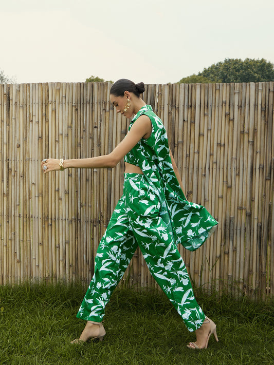 Women Green & White Floral Bustier, Pant & Shrug