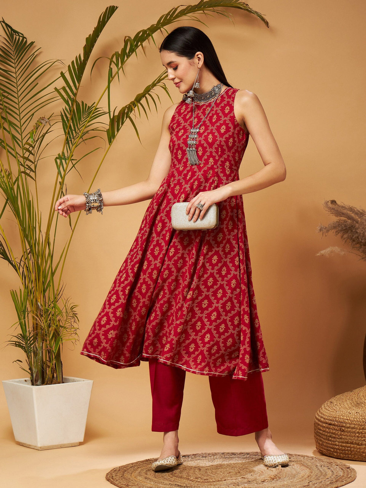 Women Maroon Floral Box Back Detail Anarkali Kurta