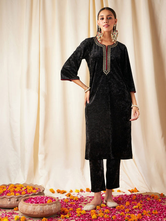 Women Black Velvet Straight Kurta