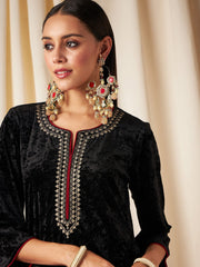 Women Black Velvet Straight Kurta