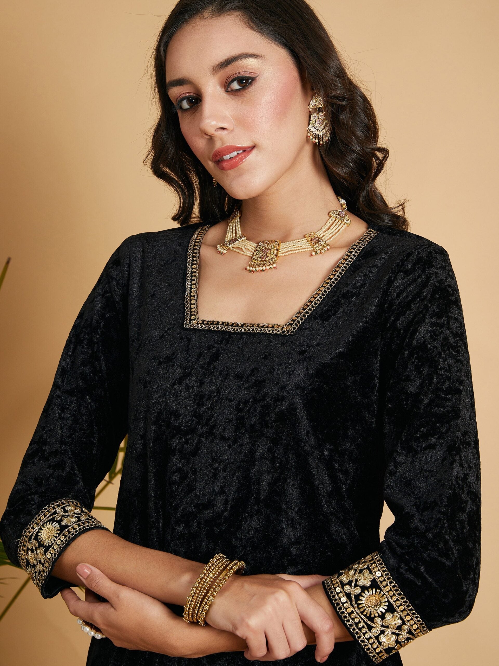 Women Black Velvet Straight Kurta