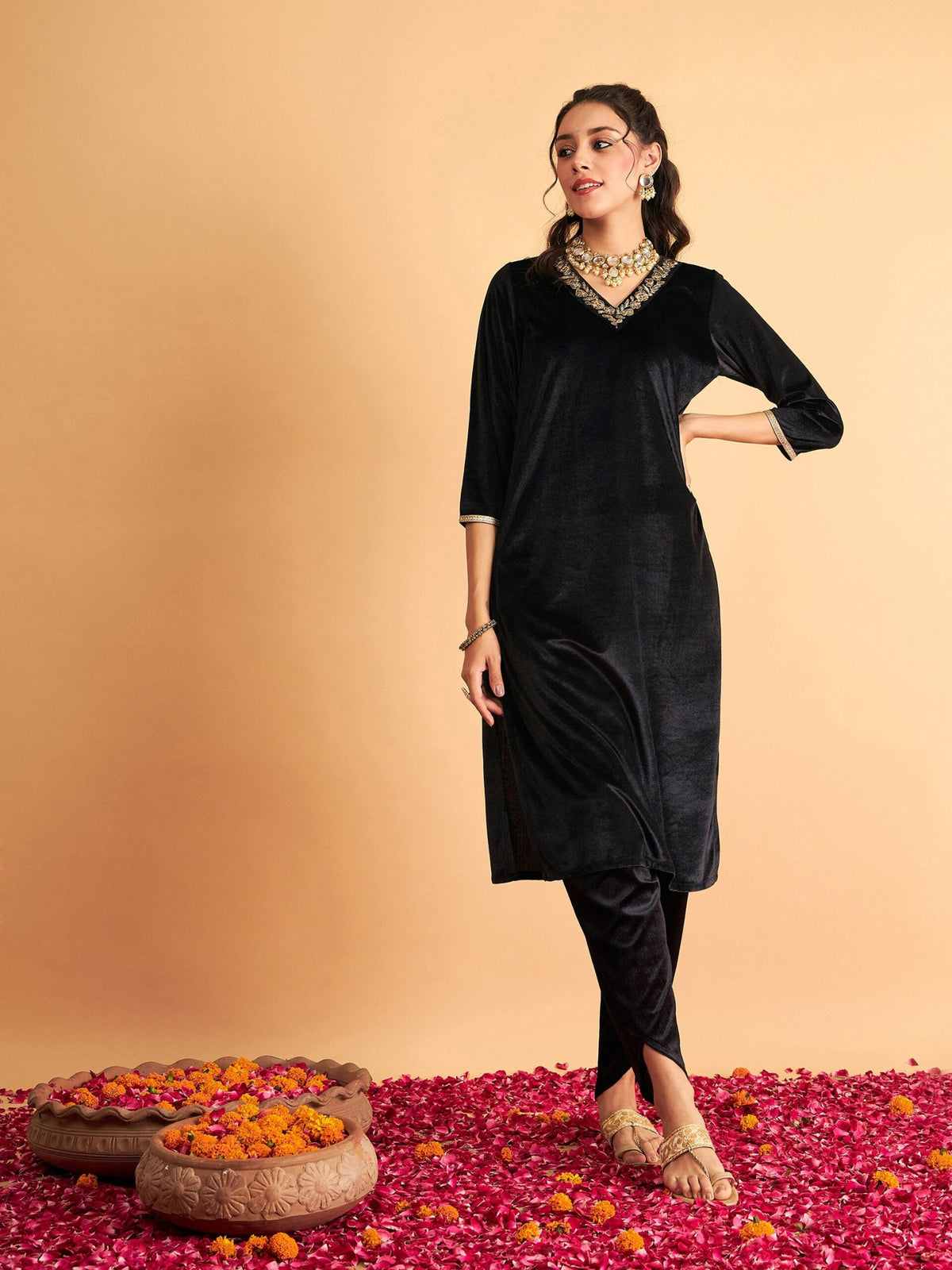 Women Black Velvet Zari Embroidered Pocket Straight Kurta